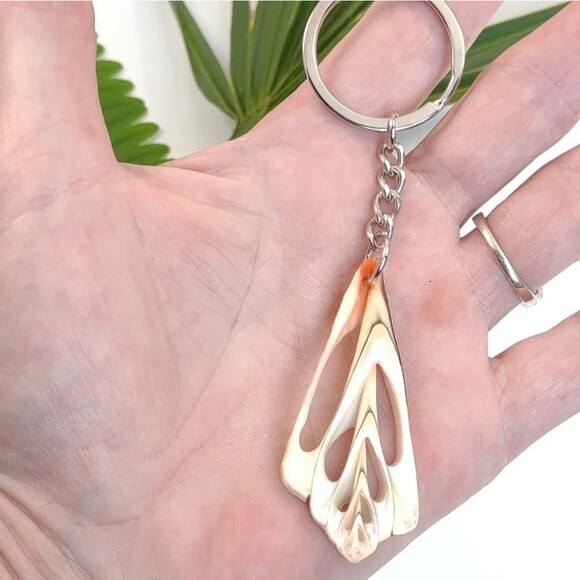 Seashell Keyring Slice Conch Seashell Clearwater Beach, Florida - Picture 5 of 15